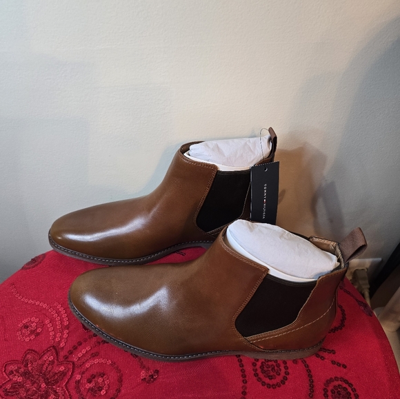 Tommy Hilfiger Men's Risten Double Gore Chelsea light natural brown size 12 - Picture 4 of 5